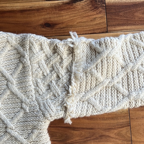 Avantlook Women’s Cream Beige Cable Knit Chunky Boho Fringe Sweater M - Picture 5 of 9